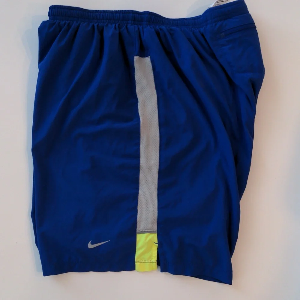 ๐๐ Nike ๐๐ป๐๐ป Flex Stride 7" 2-in-1 Short Size Large - Picture 6 of 15